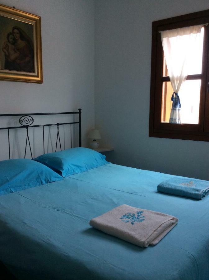 Tiffany Palau Bed and Breakfast Buitenkant foto